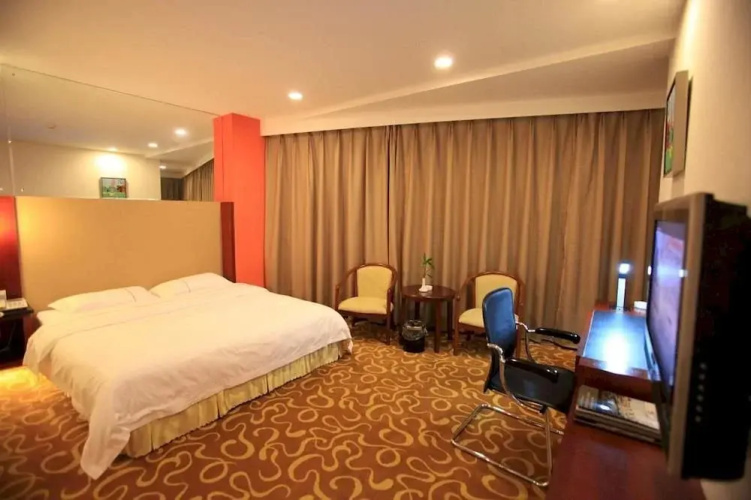 Ganzhou Iron Dragon Hotel