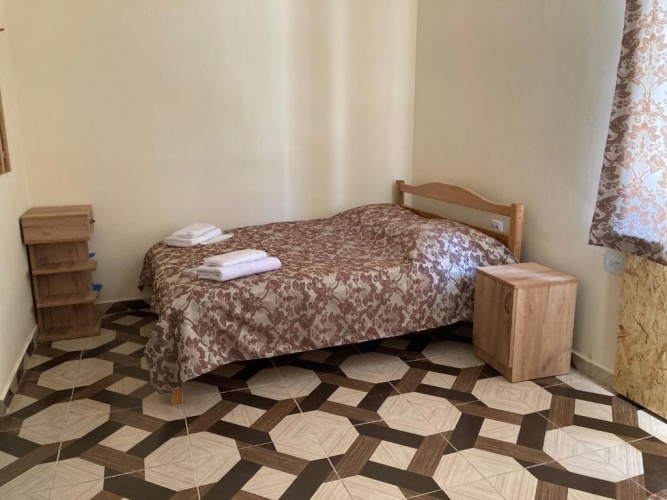 Economy Triple room