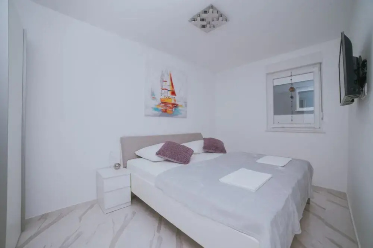 Apartment Relax with Jacuzzi & Garden