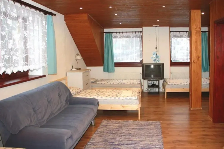 2 Bedrooms Villa