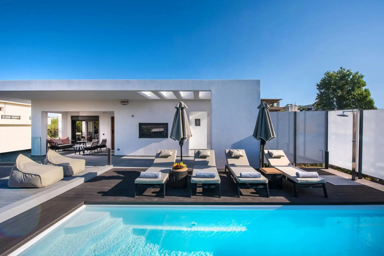 Villa Amo by Enorme
