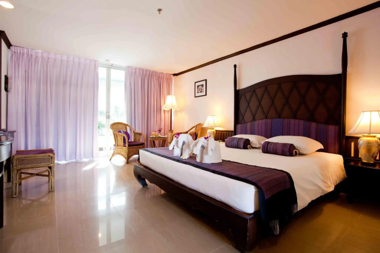 The Cha-am Methavalai Hotel