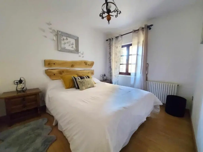1 Bedroom Apartment with mountain view