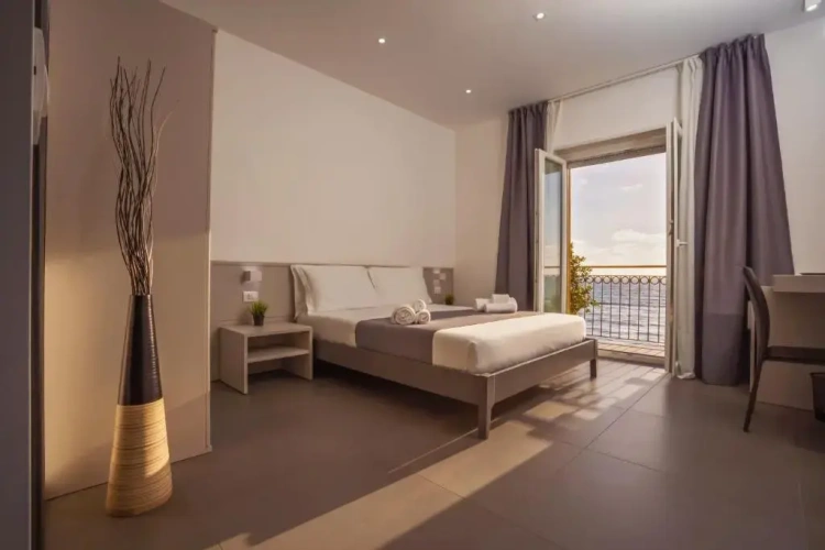 Deluxe Double room with balcony and with sea view