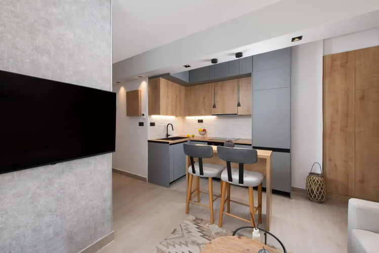 Glyfada Luxury Suite
