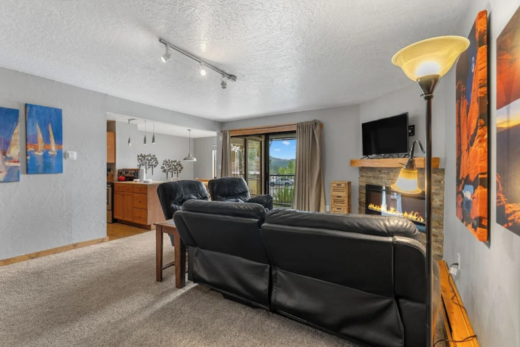 Lake Cliffe #108, Building F