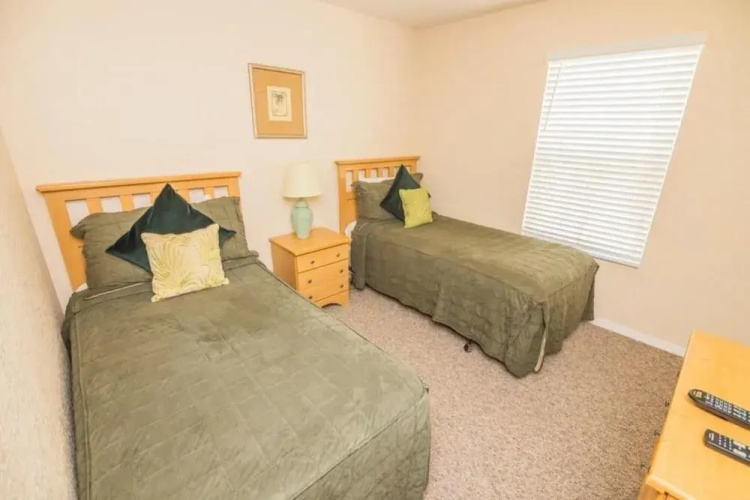 Lynval s Regal Palms Resort Townhome