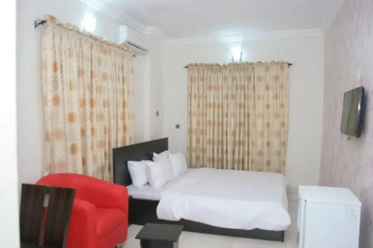 Blue Seasons Hotel & Suites