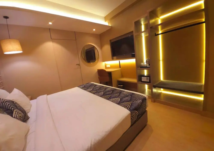 Lush Premier Hotel