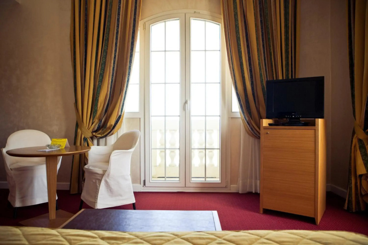 Grand Hotel
