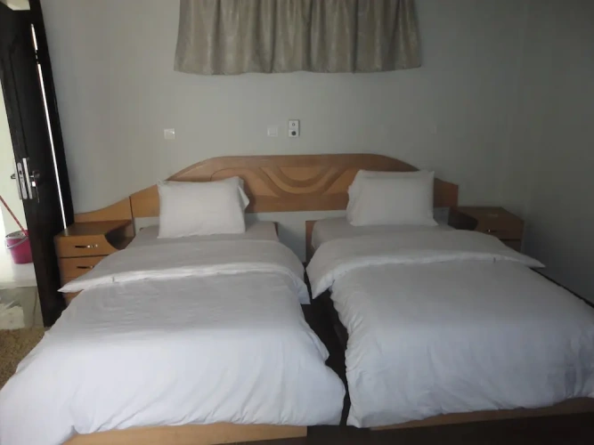 Standard Twin room with balcony