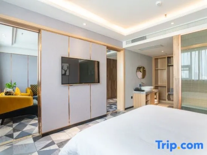 1 Bedroom Suite