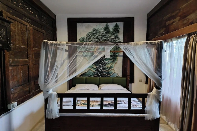 Superior Quadruple room