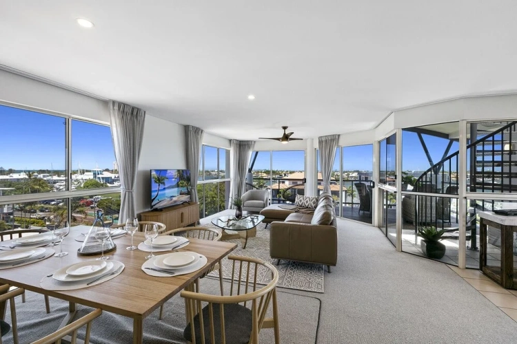 Luxury Apartment