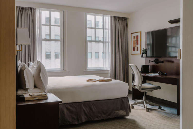 Club Quarters Hotel Downtown, Houston