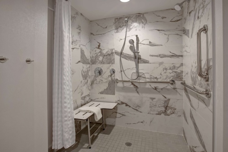 Embassy Suites by Hilton Oklahoma City Northwest photo 11