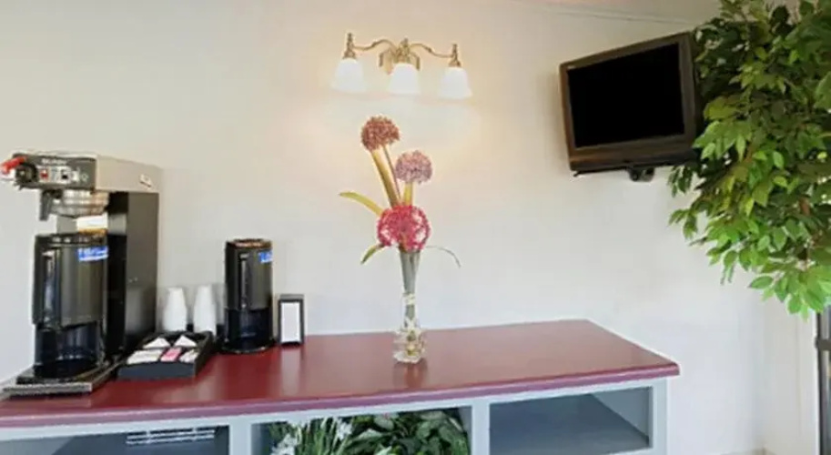 Daybreak Suites Extended Stay - Dothan