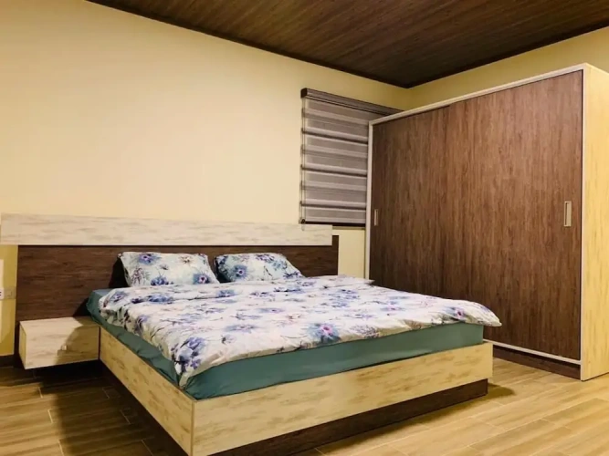 3 Bedrooms Apartment