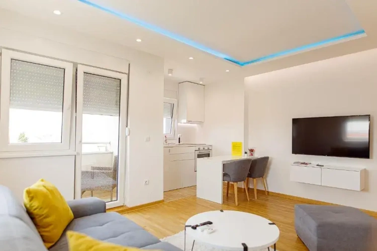 1 Bedroom Apartment