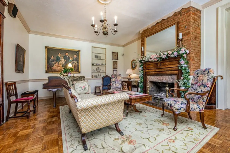 Wayside Inn