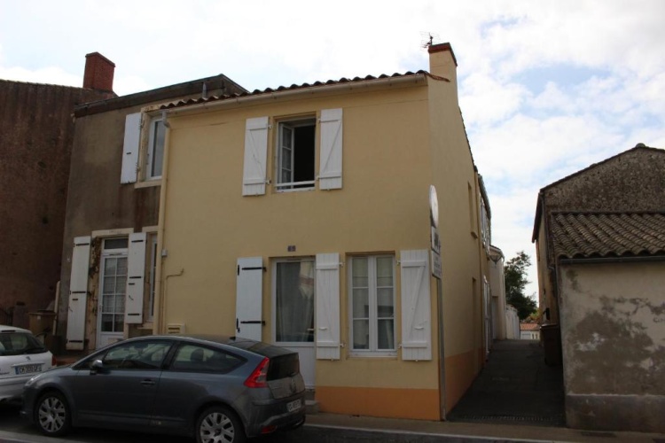 2 Bedrooms Cottage