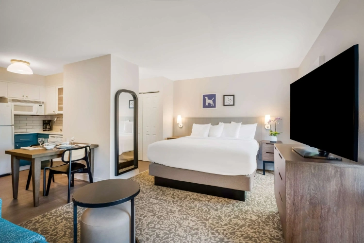 Double Suite