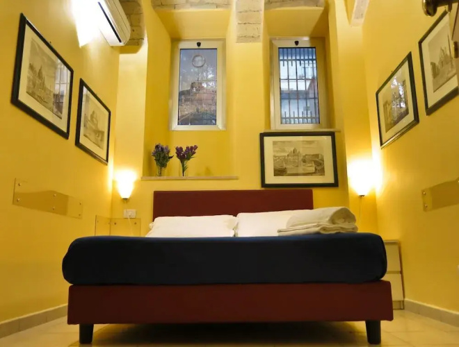 St Peter Square Holiday House