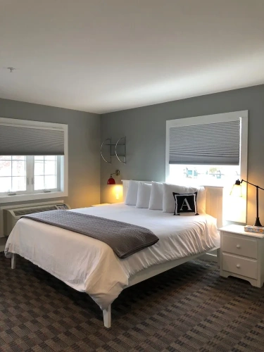 Premier room