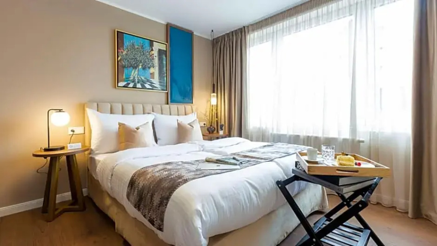 Delphi Hotel & Restaurant