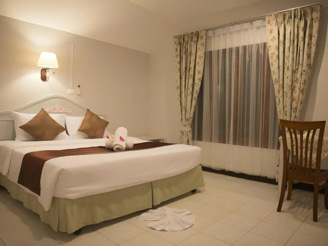 Clean Wave Resort