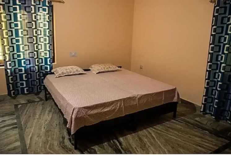 Goroomgo PM Guest House Bhubaneswar