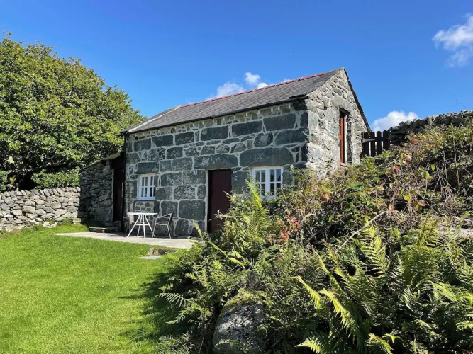 Gelli Bach at Gelli Las