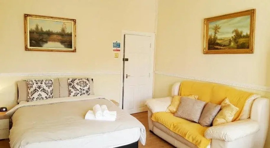 Parkview Hotel And Guest House
