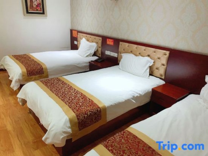 Deluxe Triple room