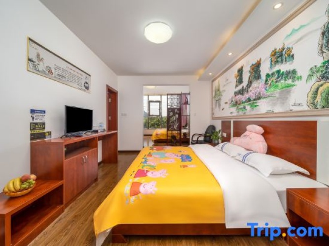 Quadruple Family Suite