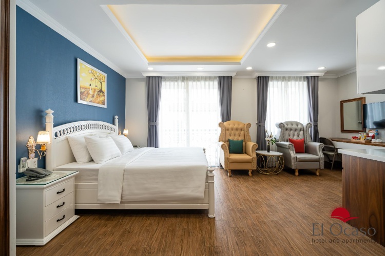Deluxe Suite