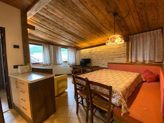 3 Bedrooms Apartment