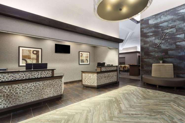 Comfort Inn West