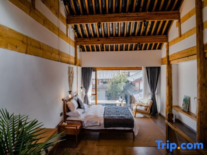 Family Duplex Suite with courtyard view