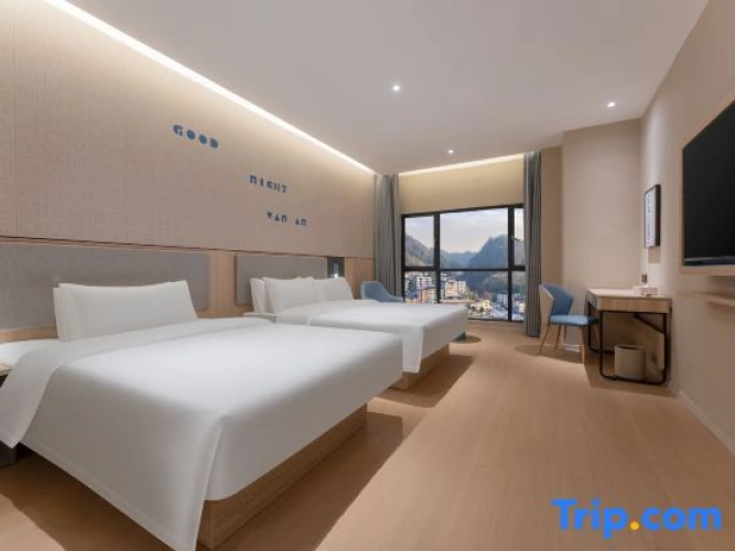 Standard Double room with view
