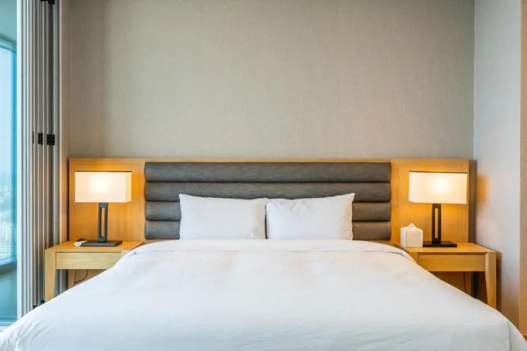 LCT Residence Y Collection