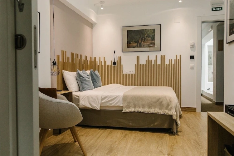 Standard Double Basement room