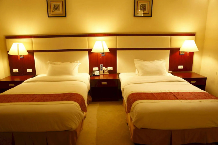 Planet Hotel