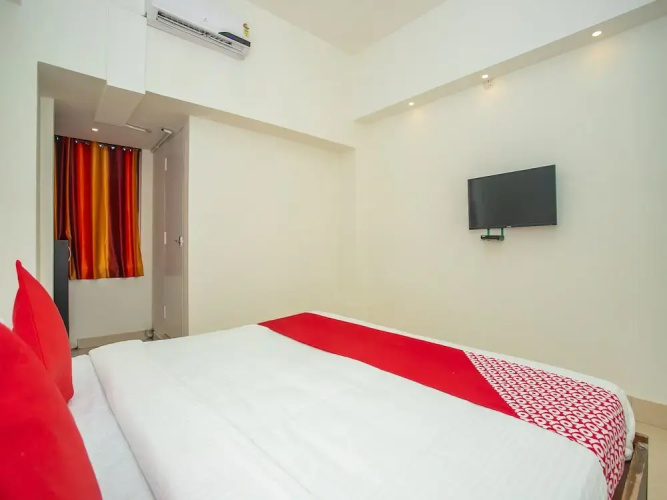 OYO 18544 Amm Residency
