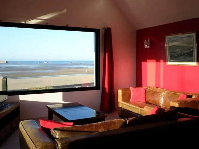 2 Bedrooms Apartment with view