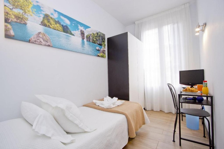 Standard Single room