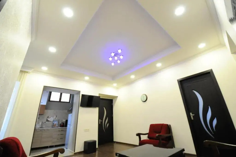 Elegant Modern Apartment