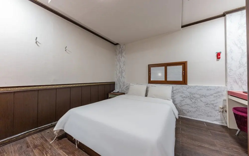 hotel b&b