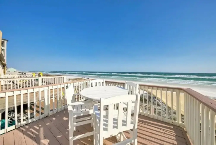 Green Reef #6- Beachfront Bliss