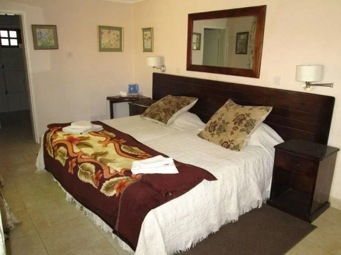 12 Fleetwood Lodge